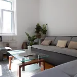 Apartment Olynta *